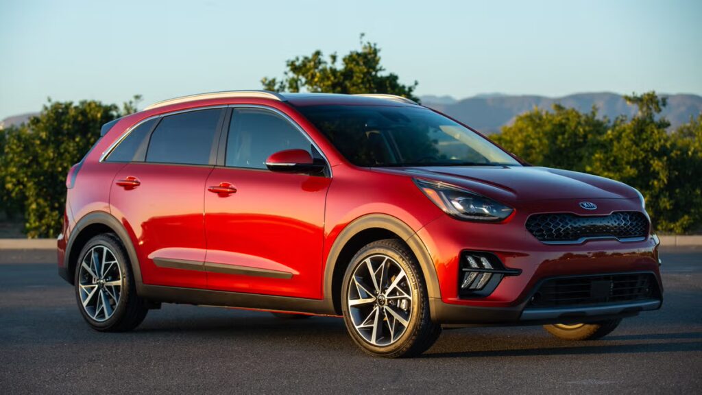 red 2021 kia niro hybrid 